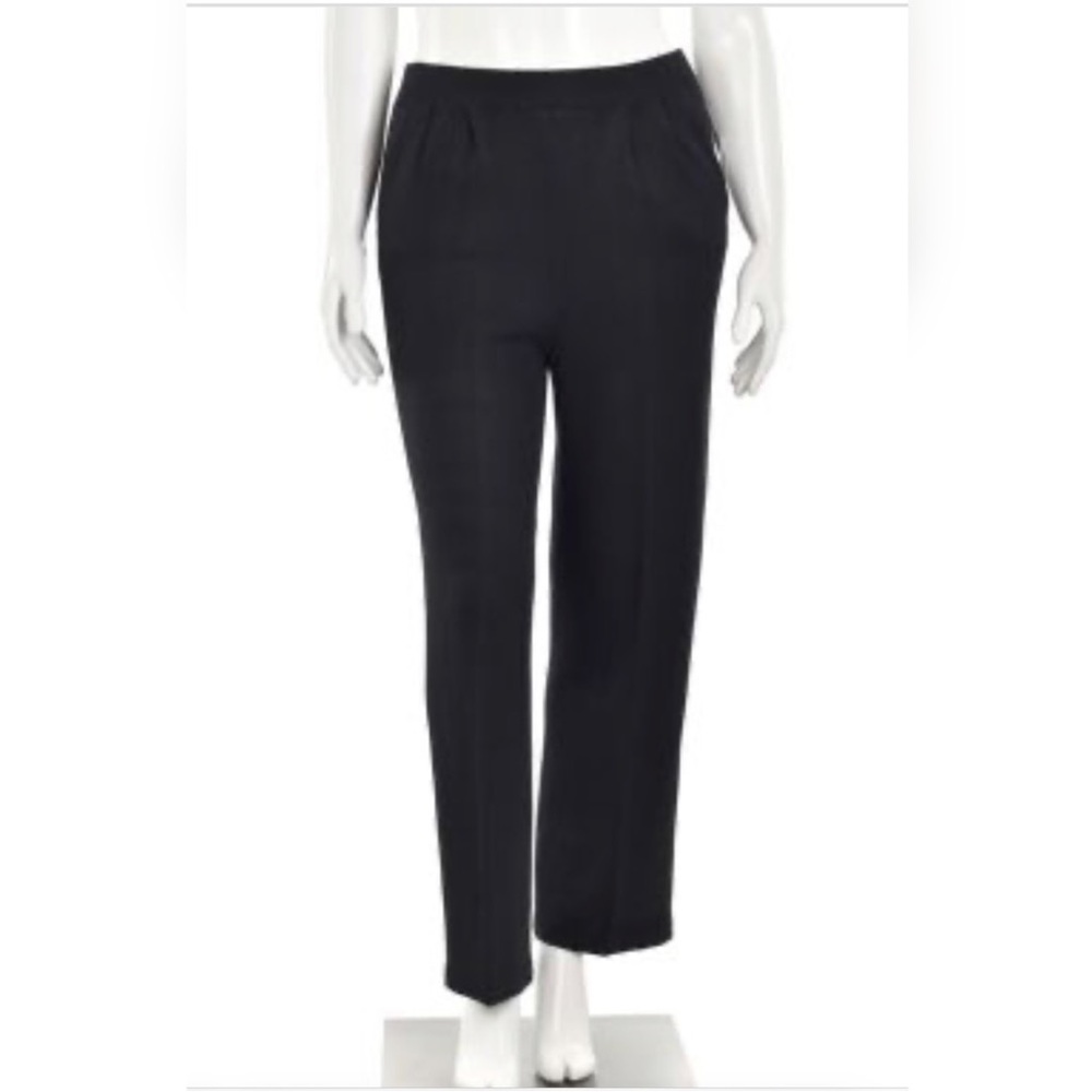 St. John Basics Black Pleated Front Santana Knit Pant